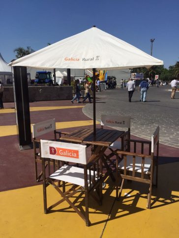 Sitevinitech, la feria vitivinícola y olivícola más grande de Latinoamérica, se llevó a cabo del 27 al 29 de octubre, y Banco Galicia estuvo presente informando al público la amplia gama de productos y servicios para el sector en la que se destacan líneas de Financiación de Bienes de Capital y Proyectos de Inversión, tanto en pesos como en dólares hasta 7 años de plazo: (Líneas Regiones Calidad San Juan, FONDEFIN, PROCER, LICIP y Financiamiento Sustentable).